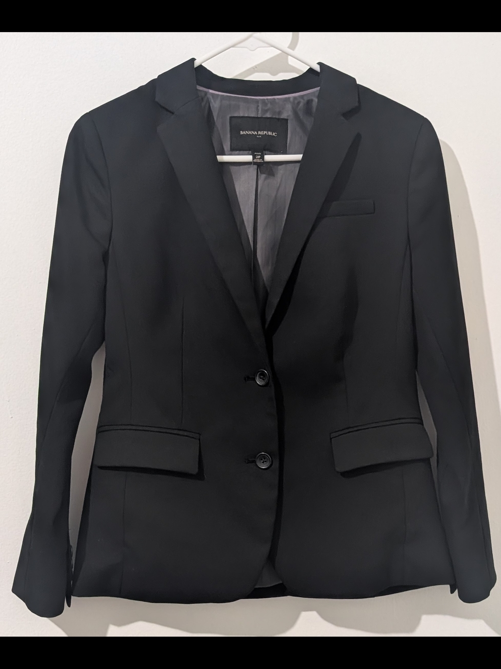 Banana Republic Black Women's Two-Button Tailored Blazer 2P Petite
